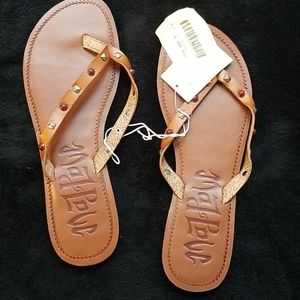 Women's shoes
